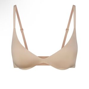 SKIMS WIRELESS FORM T-SHIRT BRA STYLE: SAND 34B NWT